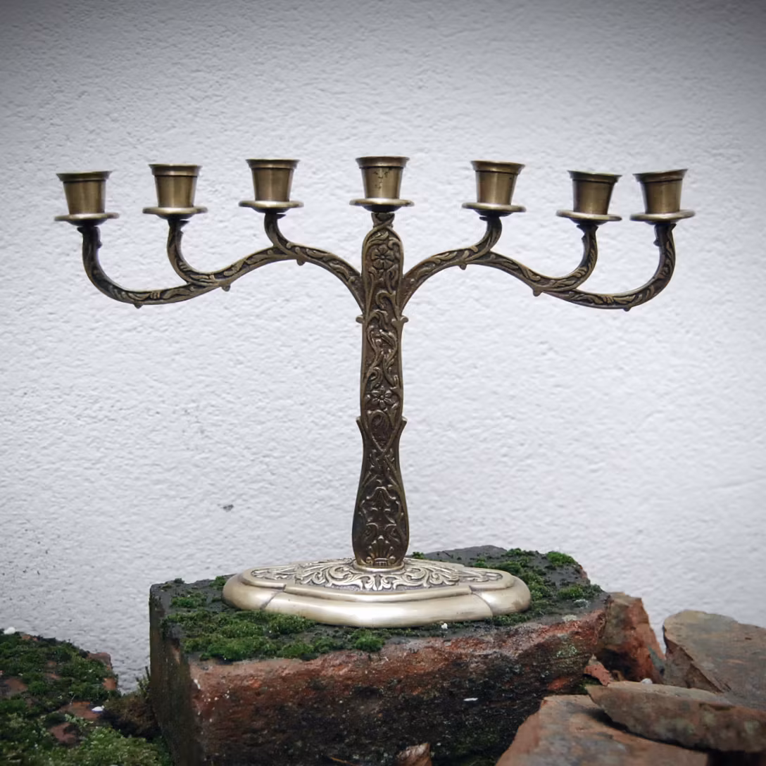 7-armed candlestick