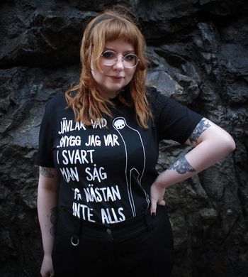 "Snygg i svart" t-shirt