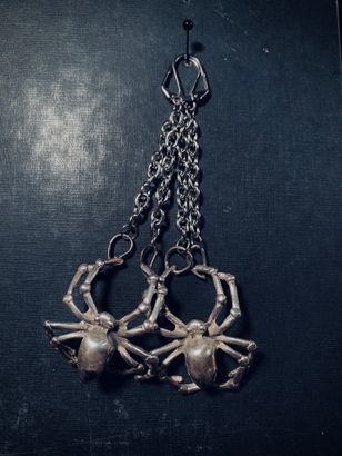 Venom Chain earrings