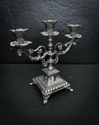 Trearmad ljusstake silver