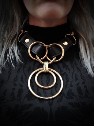 Infinity necklace gold