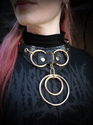 Armour Necklace Gold