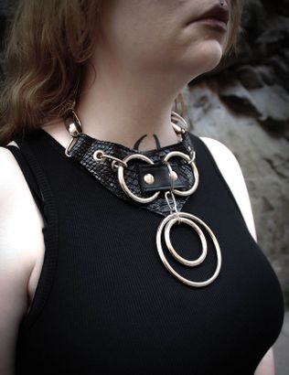 Armour necklace silver