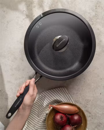 Scanpan Pro SB+ – Traktörpanna med lock 28 cm | SP-5002102800