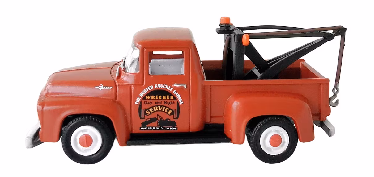 1956 Ford f-100 Tow Truck Matt Terracottaröd The Busted Knuckle Garage Greenlight