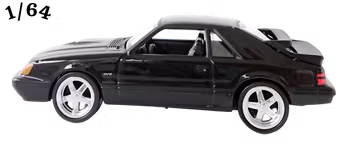 1985 Ford Mustang SVO Svart Auto World