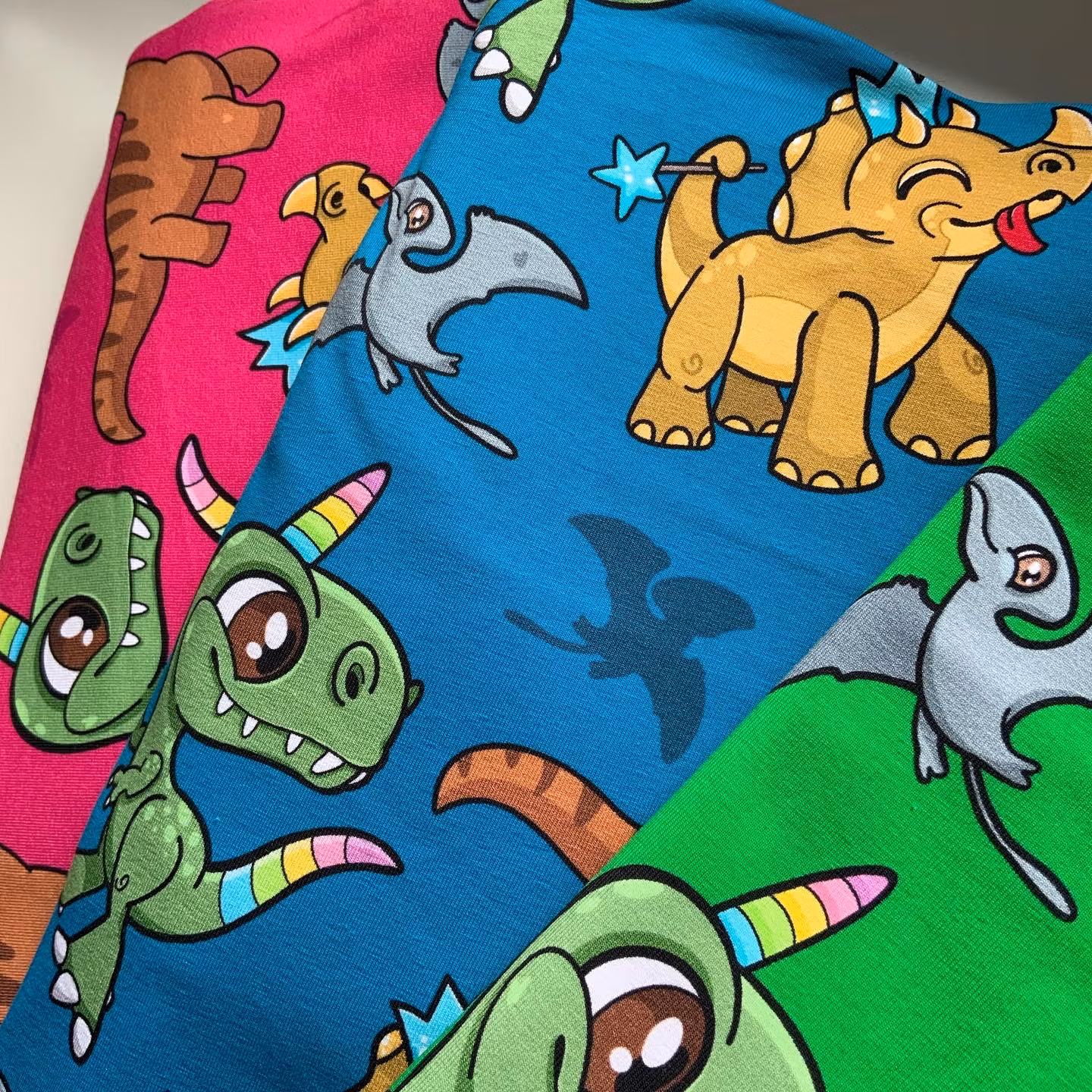 Dino - Sharp Teal -