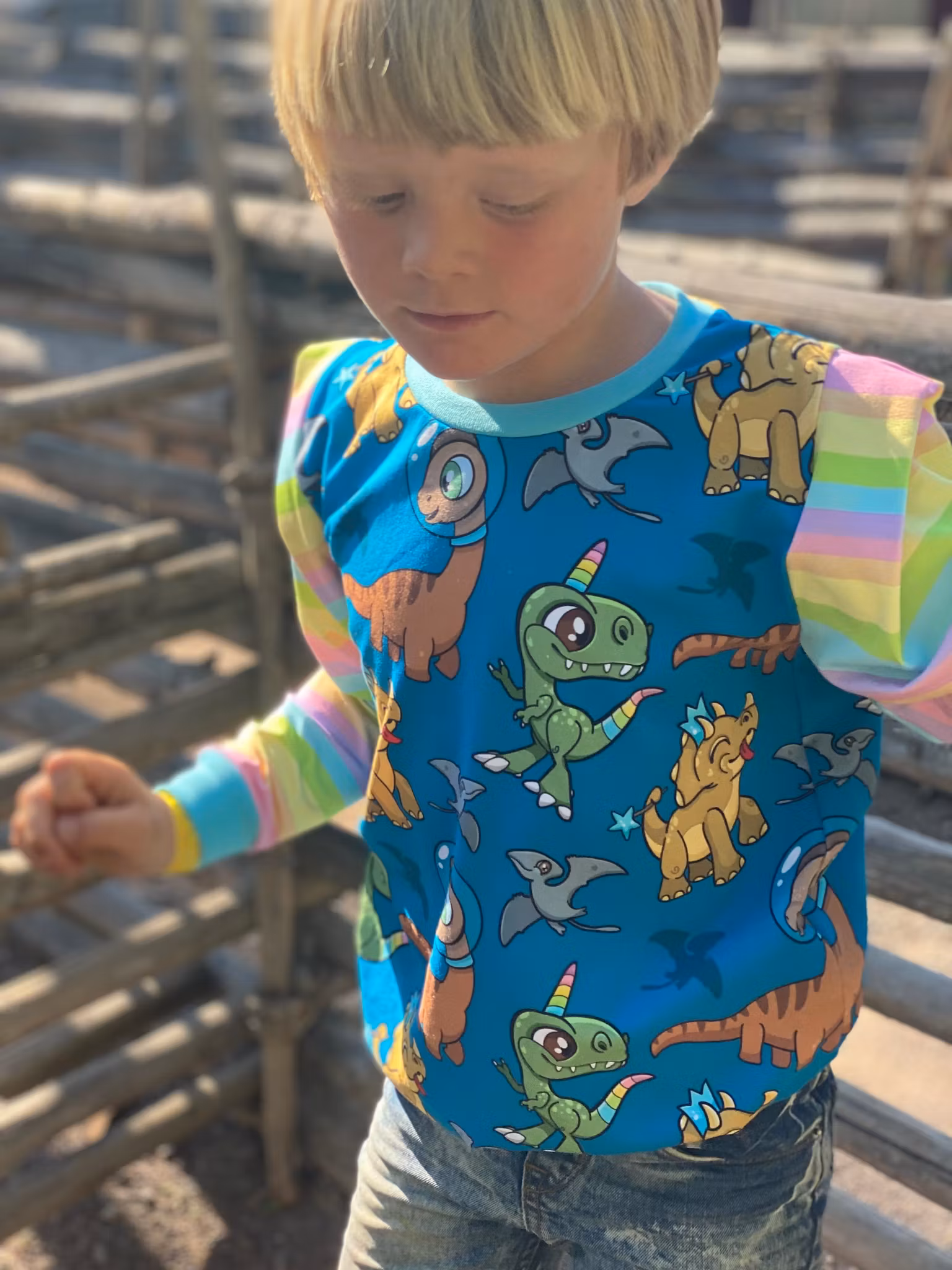 Dino - Sharp Teal -