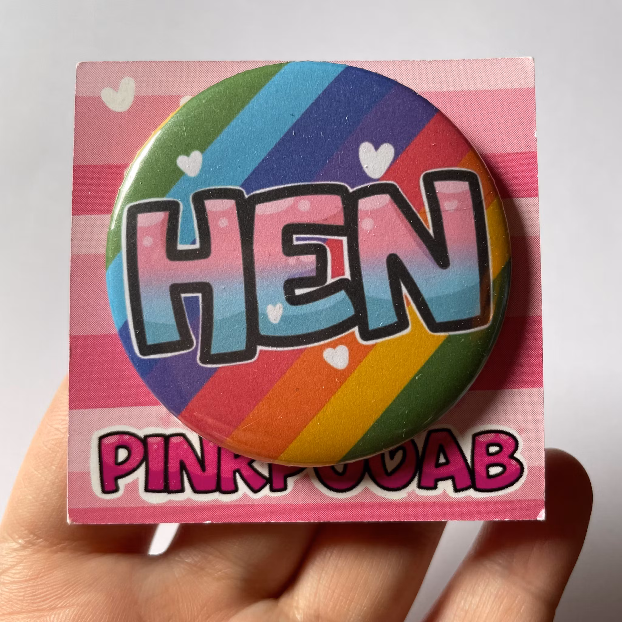 BUTTON - HEN