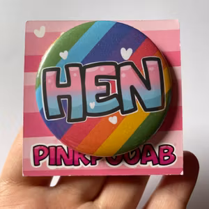 BUTTON - HEN