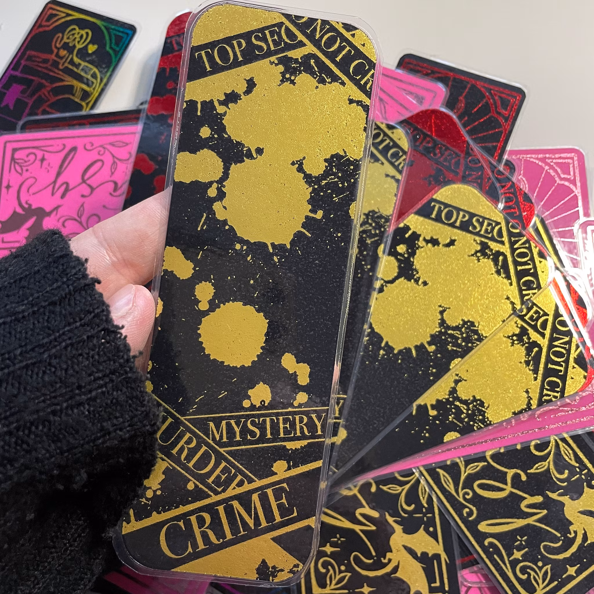 CRIME - flera färgval