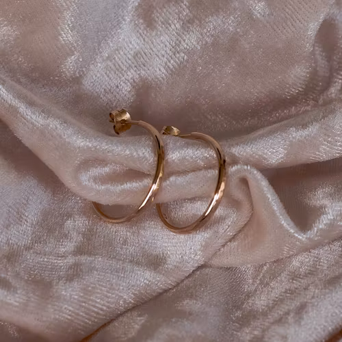 ''Mysk'' Hamrade Örhängen 18k Rödguld