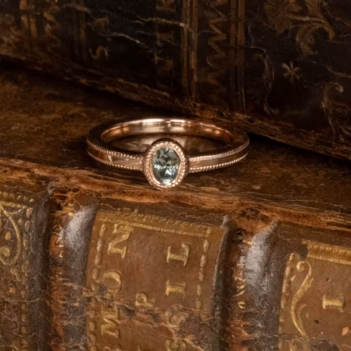 ”Vinterljus” 18k Rose Gold Ring With Sapphire