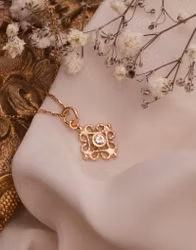 ”Fri” 18k Redgold Pendant White Sapphire