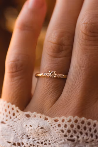 ''Månglöd'' 18k Gold Ring