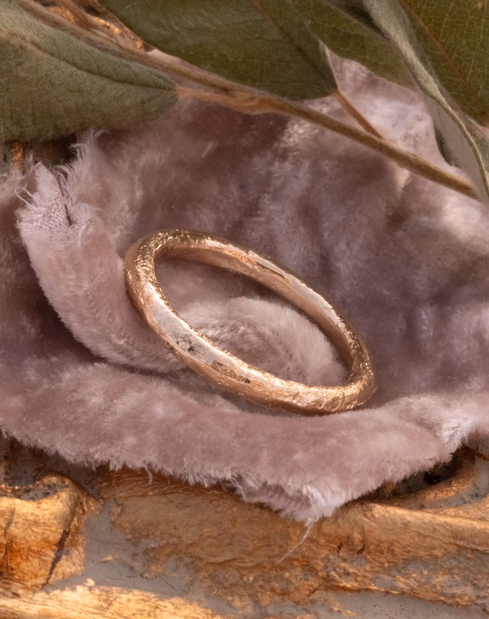 ”Vintergatan” Sandcasted 18k Red Gold Ring