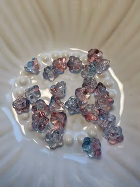 Små glasblommor Liljekonvaljer med hål 6x8 mm Blå/Rosa, 40st