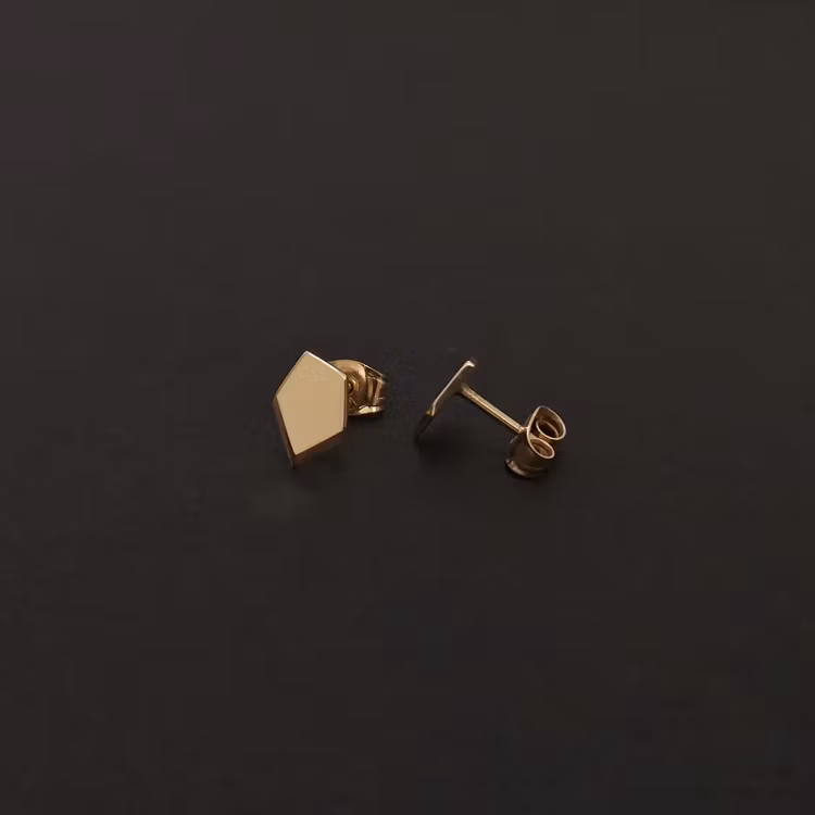 Handmade geometric stud earrings 18k gold handgjorda örhängen guld studs