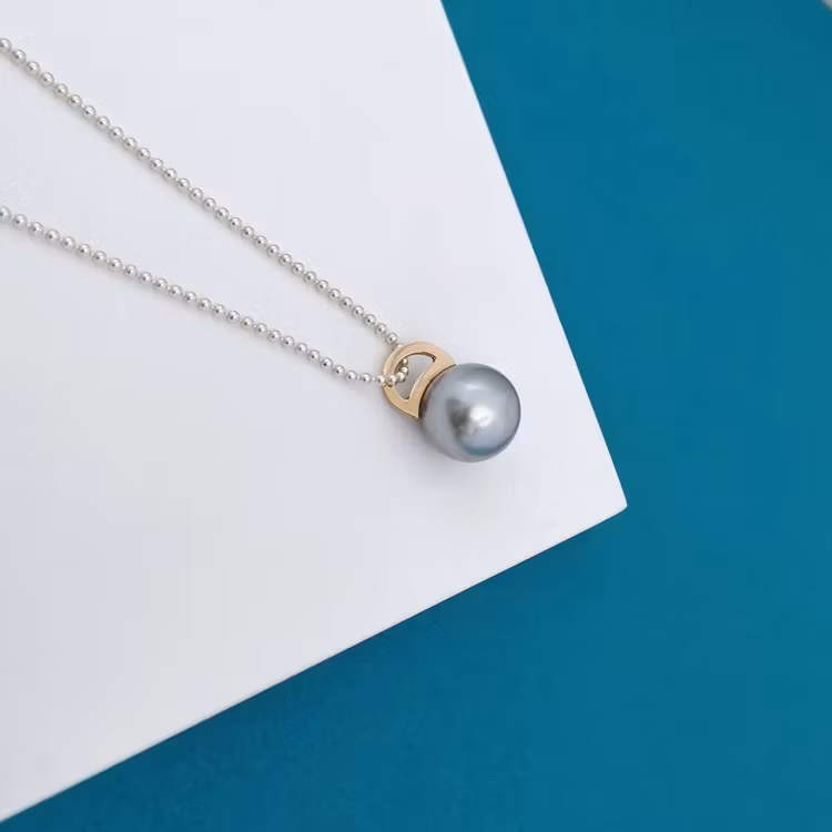 Handmade pendant 18k gold pearl handgjorda hängsmycke guld pärla