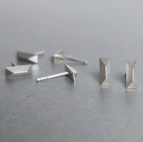 Zagon Stud Earrings