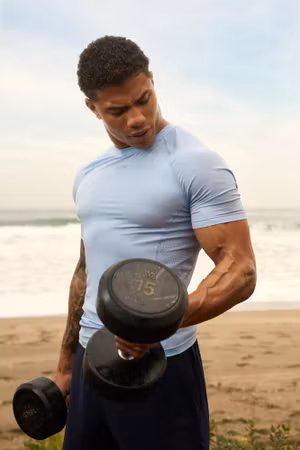 Ignite Muscle FIt T-shirt M Mjuk Blå