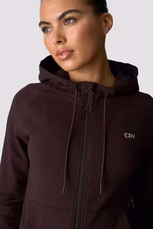 Aktivitets Zip Hoodie Wmn Mörkvinröd