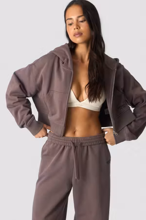 Essence Cropped Hoodie W Dusty Brown