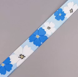 Nyckelband, blå blomma