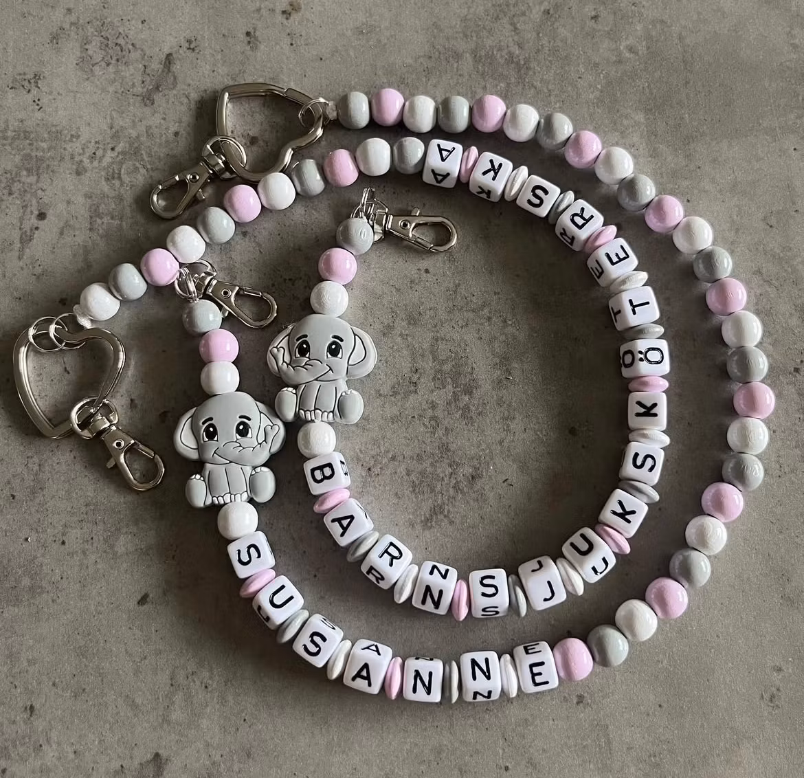 Nyckelkedja, grå elefant