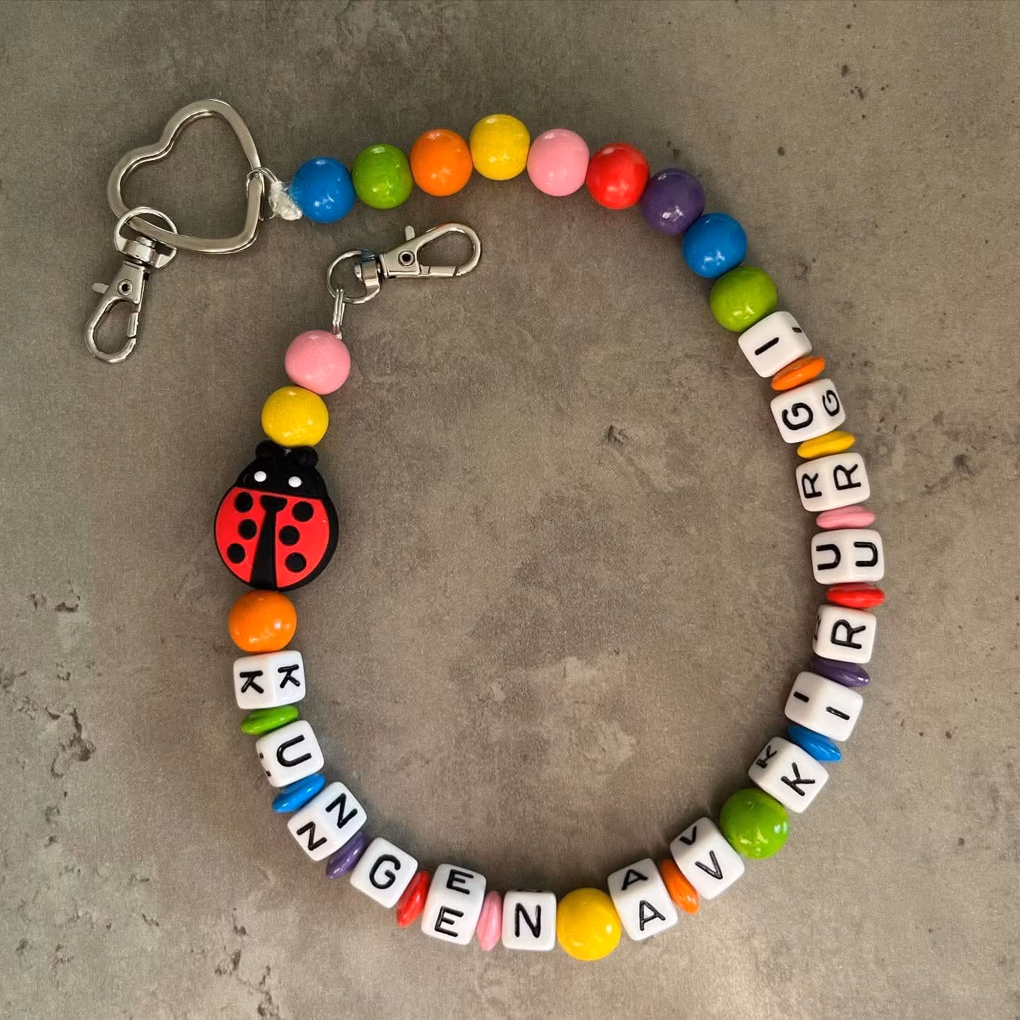 Nyckelkedja, nyckelpiga färgglad