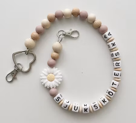 Nyckelkedja, vit blomma