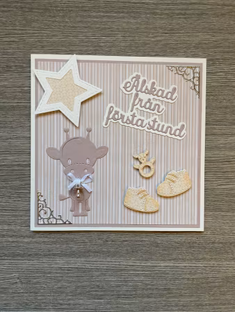 Handgjort kort baby "Älskad från första stund"