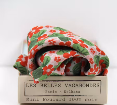 Scarf i 100 % silke, 50 x 50 cm, Röd