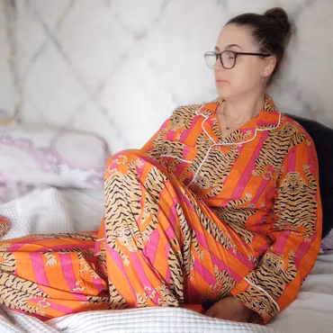 Tigerrandig handtryckt bomullspyjamas - Rosa/Orange
