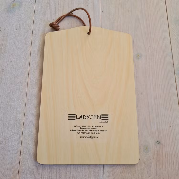 SKÄRBRÄDA Röda cirklar