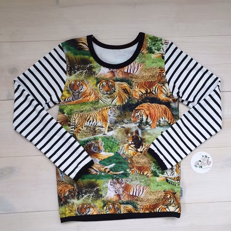 TRÖJA TIGRAR STORLEK 122/128