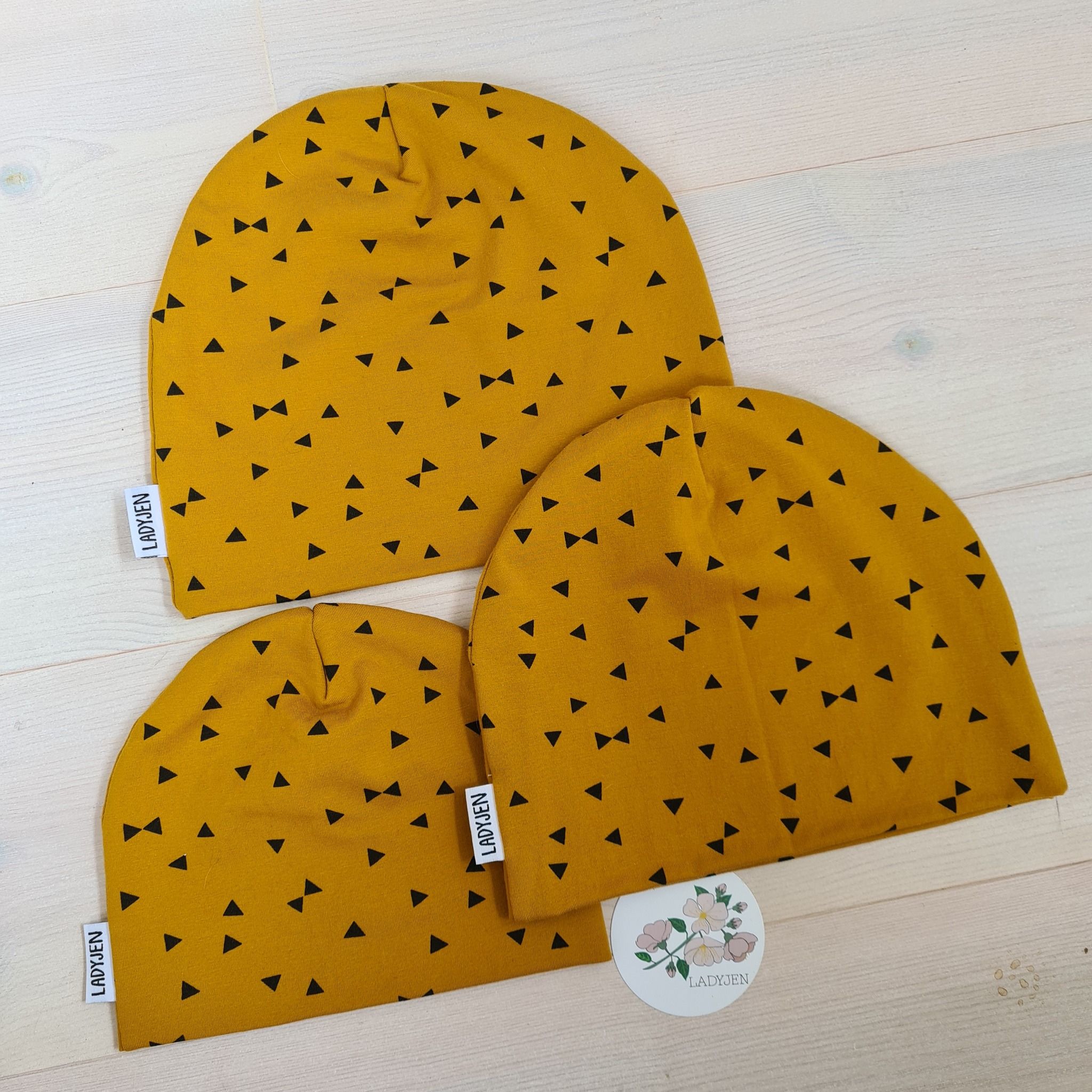 MÖSSA SENAPSGUL MED TRIANGLAR