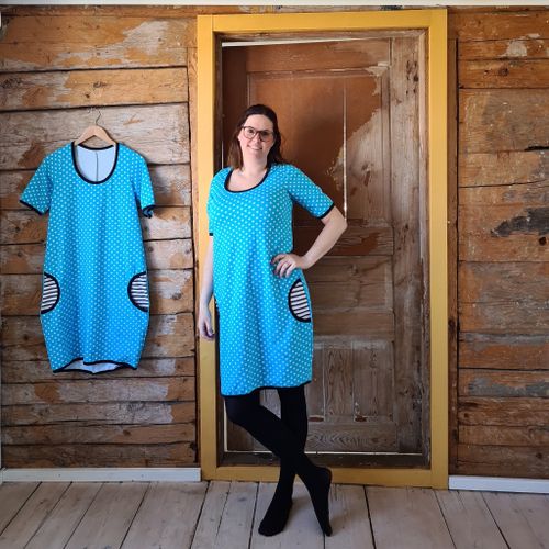 LADYJEN-KLÄNNING - Turkos prick