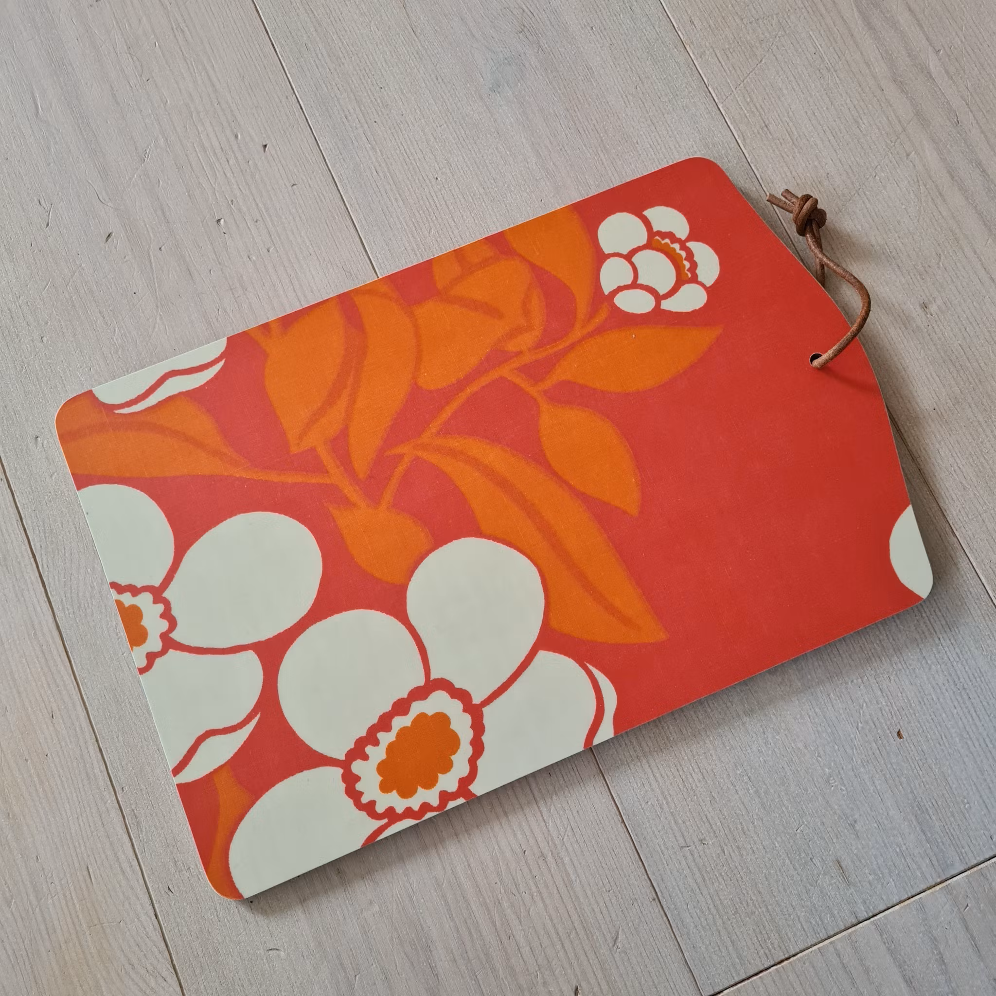 SKÄRBRÄDA Orange blomma