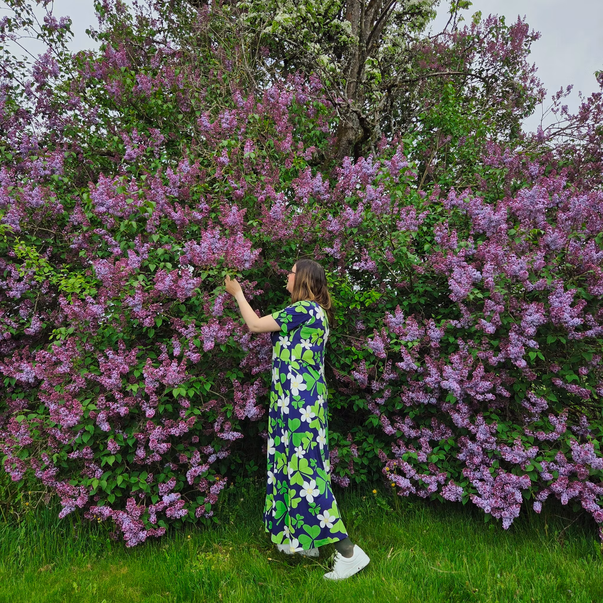 Långklänning - Blommande Harsyra