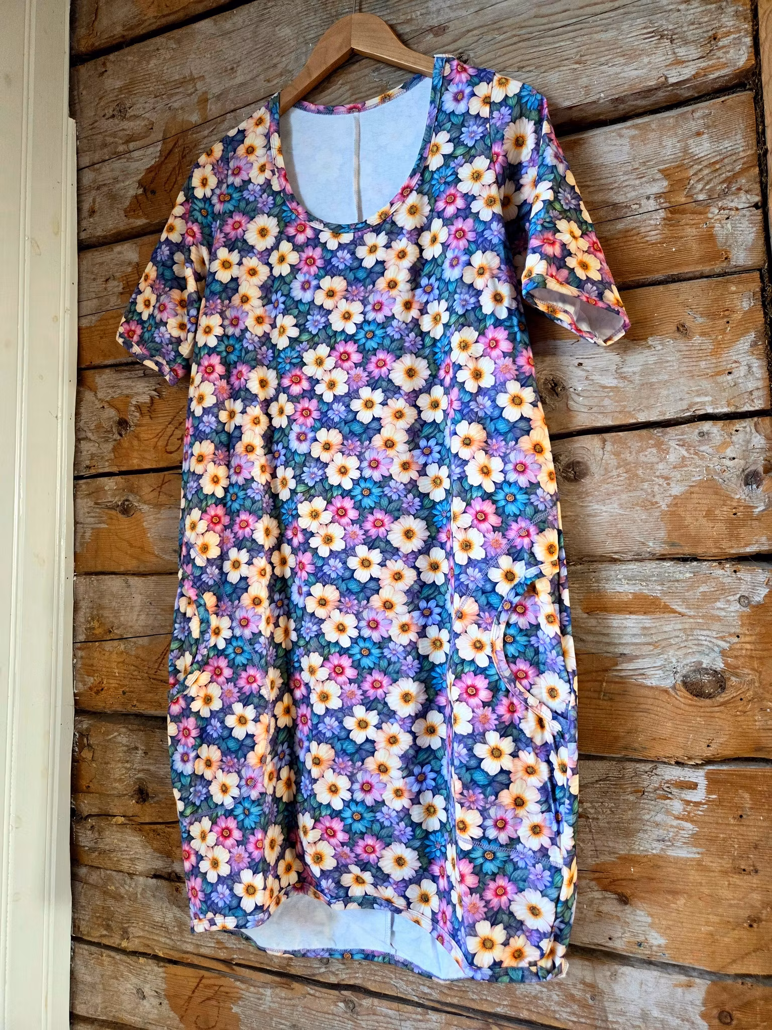 LADYJEN-KLÄNNING - Blommig