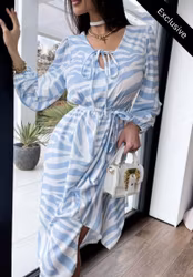 Julia ljusblå