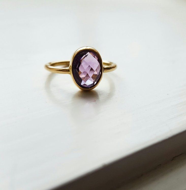 AMY LAVENDER GOLD