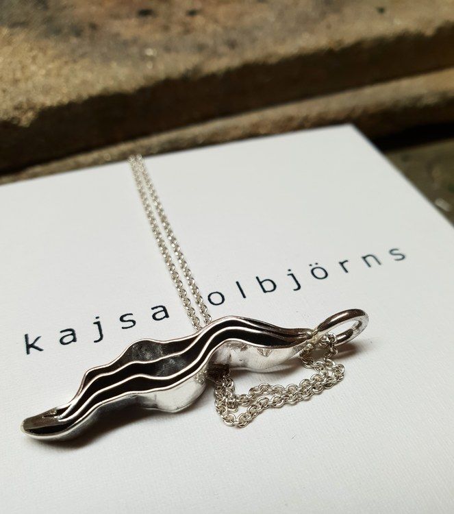 STORMY VENUS NECKLACE