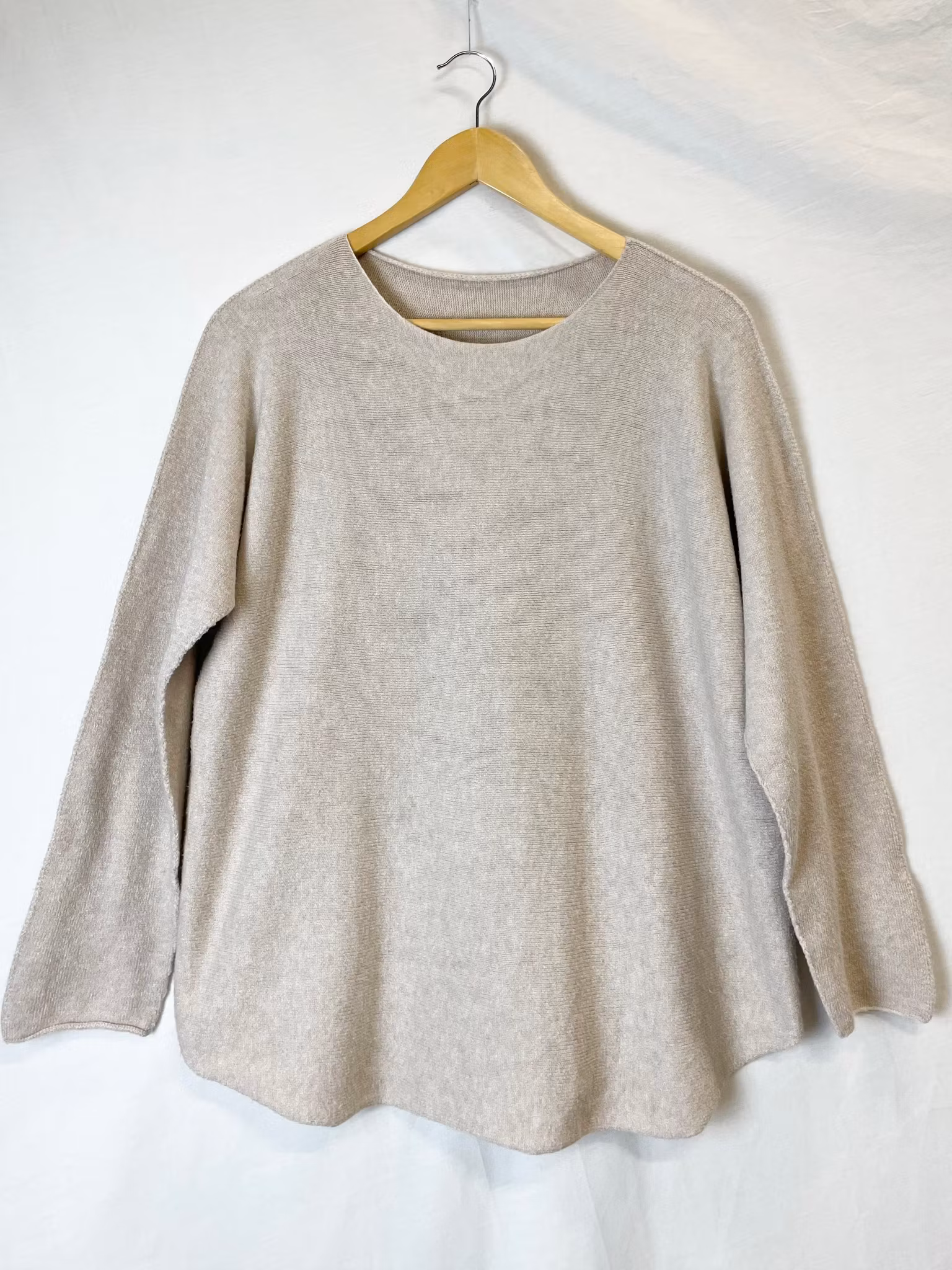 Tröja - Rundhals - Beige