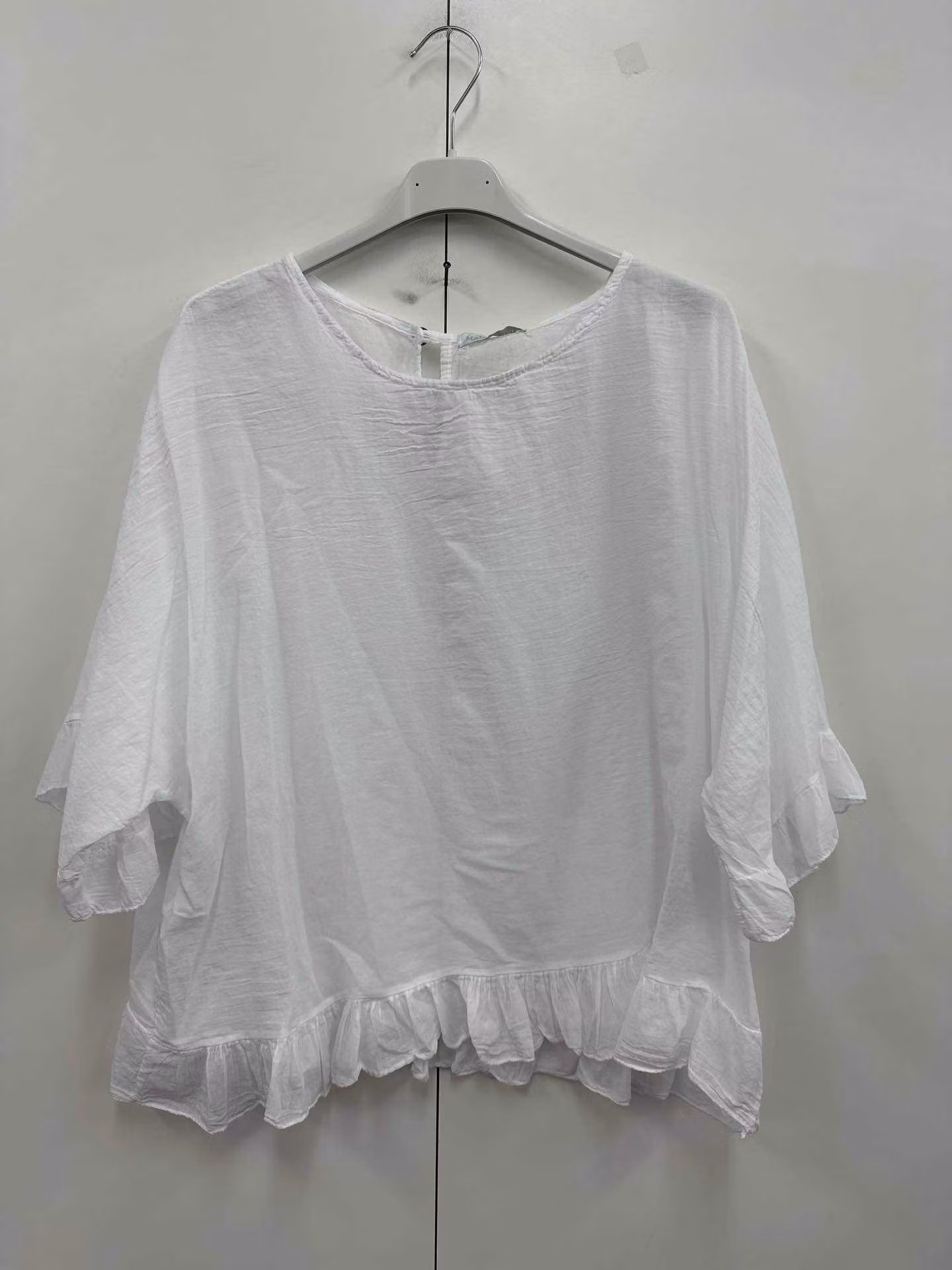 Topp med volangkant - Vit