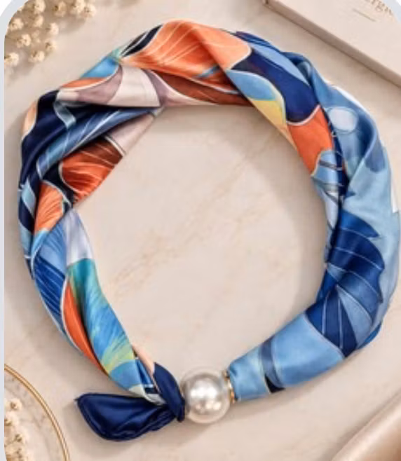 Scarf med pärla - Selma - Blå