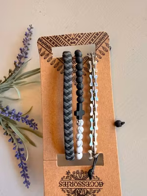 Armbandsset för män – svart‑vit
