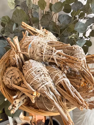 Vit Salvia – Naturlig Smudge Stick