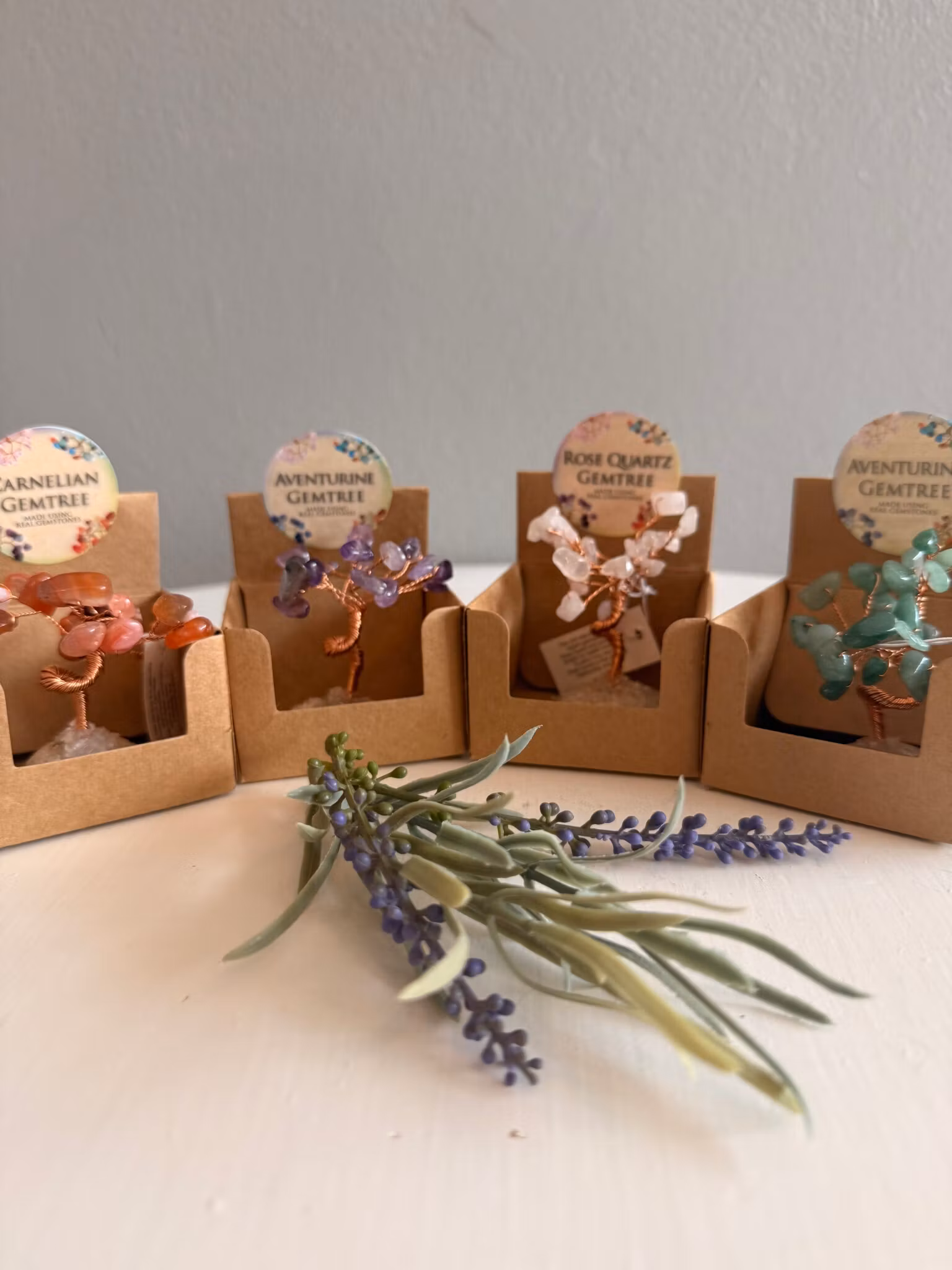 Edelstensträd – Dekorativa kristallträd för harmoni och energi